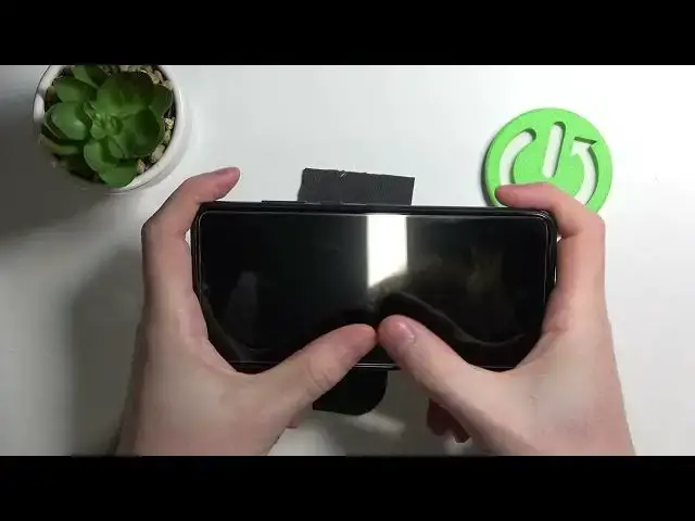 Video thumbnail for TCL 205 vs Hand | Size Comparison