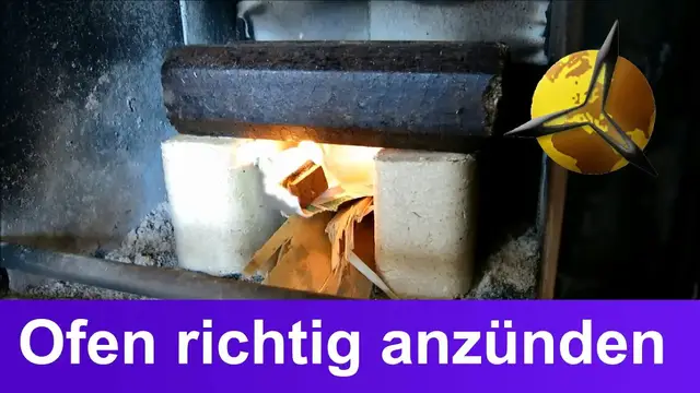 Video thumbnail for Kaminofen: Holzbriketts leicht anzünden / anfeuern