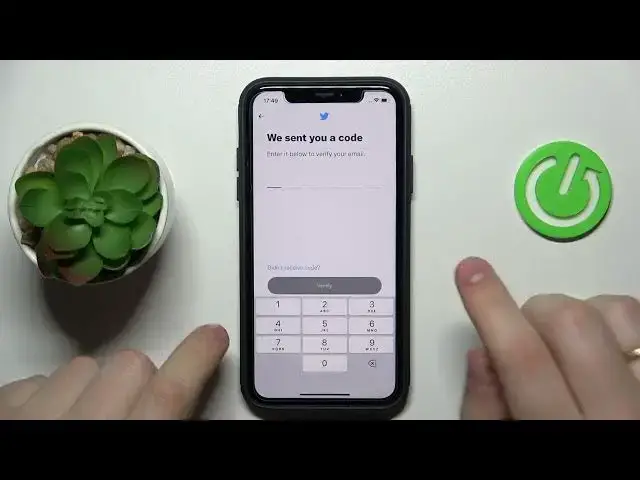 'Video thumbnail for How to Change Email for Twitter - Set a New Email Address for a Twitter Account'