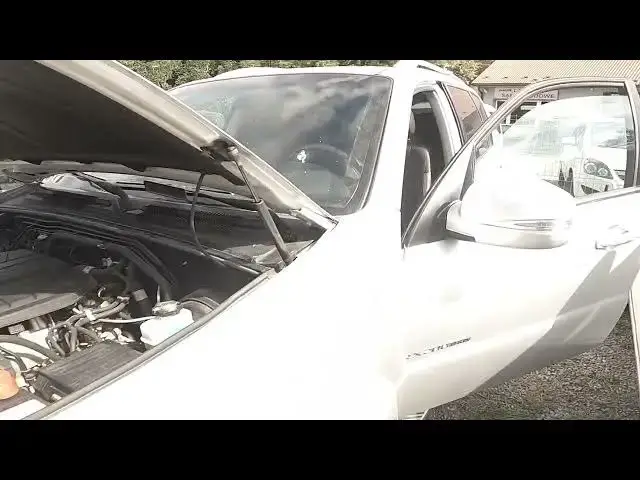 Video thumbnail for Where is the VIN number of my Ssangyong Rexton III (2012–2016)  Find the VIN on the Front Windshield