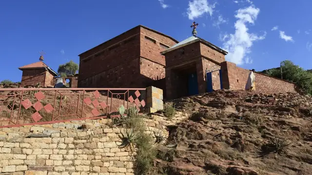 Video thumbnail for Felsenkirche Abreha wa Atsbeha | Rundreise Äthiopien