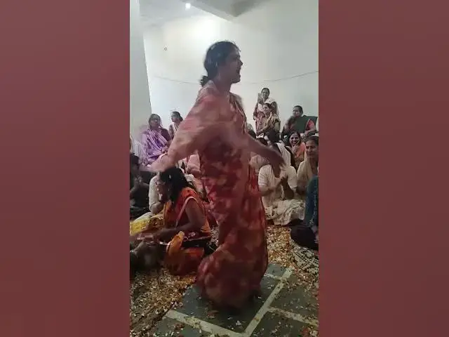 Video thumbnail for बहुत सुंदर भजन और डांस #happy_lokgeet #viral #डांस #topbhajan #bhaktisadhna