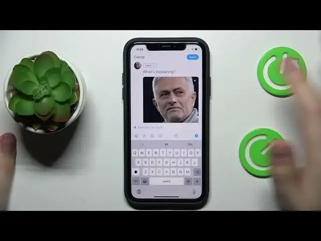 'Video thumbnail for How to Post a GIF on Twitter - Create & Post a Tweet Containing a GIF Picture'