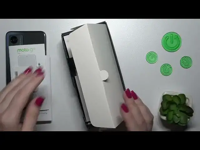 Video thumbnail for Does the MOTOROLA Moto G53 Phone Come with a USB Cable? Let's Figure Out!