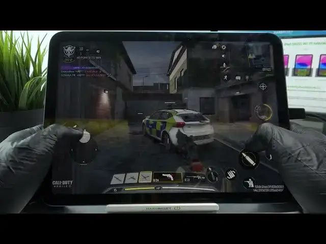 Video thumbnail for iPad 10th Gen (2022) - Call of Duty Mobile - Gameplay Preview