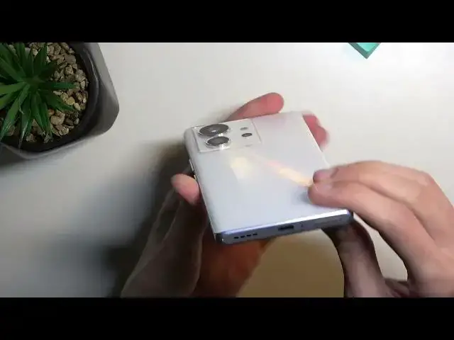 'Video thumbnail for How to Insert SIM Card into Infinix Zero Ultra'