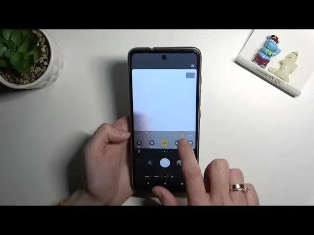 'Video thumbnail for How to Use Camera Pro Mode on Motorola Moto G60s – Activate Professional Mode'