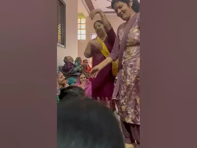 Video thumbnail for 😝🥰😎जोड़ी को नजर ना लगे, मस्त डांस ज़हर