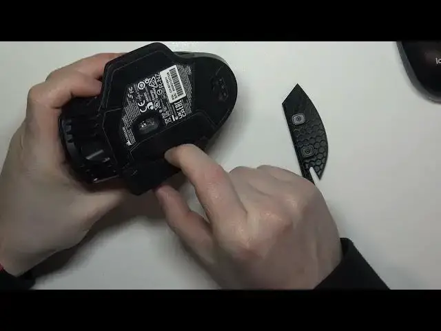 Video thumbnail for Corsair Dark Core RGB SE Pro - How To Change Hand Grip