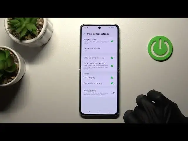 'Video thumbnail for How to Turn On / Off Slow Charging on Samsung Galaxy Z Flip4'