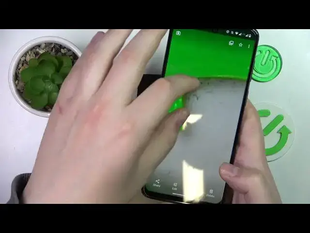 'Video thumbnail for MOTOROLA Moto G13 Camera Tricks and Tips'