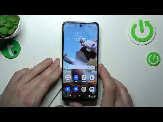 'Video thumbnail for Does MOTOROLA Moto E32s Support Wireless Charging?'