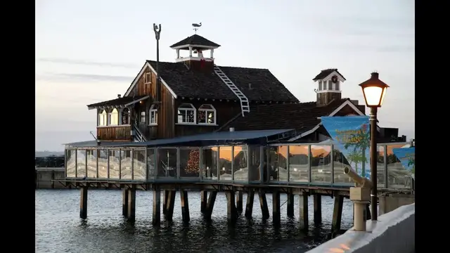 Video thumbnail for Seaport Village von San Diego | Kalifornien
