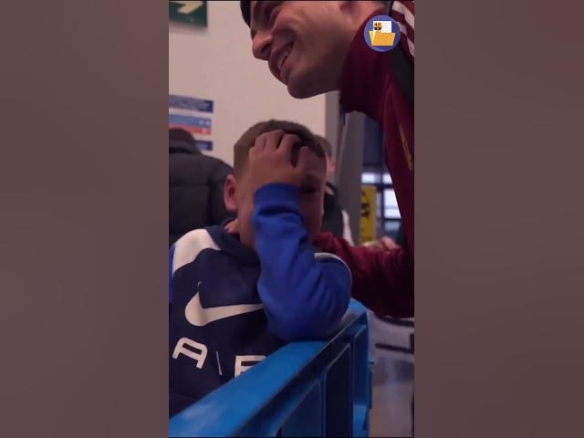 Video thumbnail for La emoción de este niño al conocer a Pedri… De los mejores días de su vida 😭