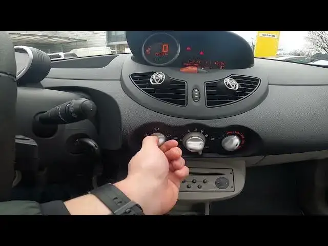 'Video thumbnail for How to Enable or Disable Turn Signals in Renault Twingo II ( 2007 - 2014 ) - Use Turn Signals'