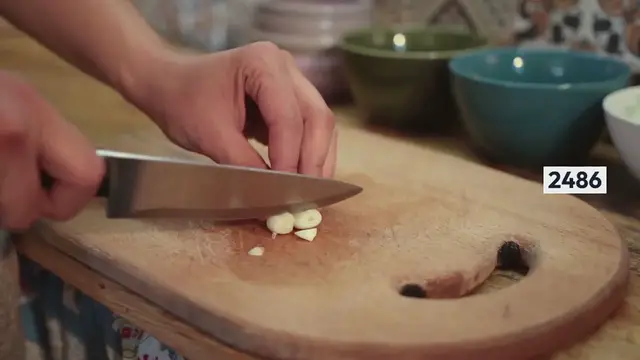 Video thumbnail for Garlic Roasted Chicken and Potatoes