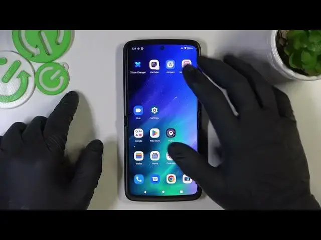 'Video thumbnail for Motorola Razr 2022 - How To Enable & Disable Airplane Mode'