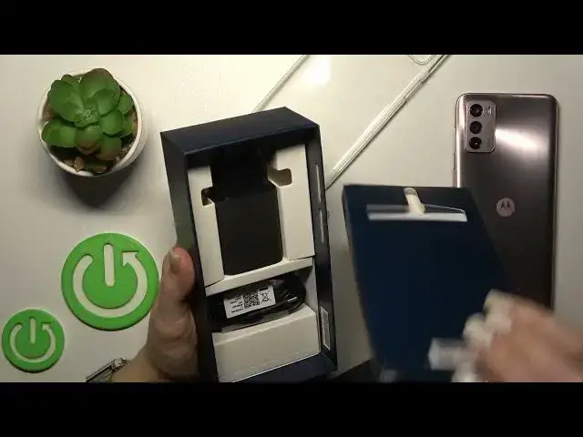 'Video thumbnail for Does MOTOROLA Moto G42 Come With USB Cable?'