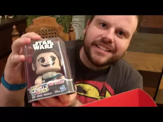 Video thumbnail for Star Wars Loot Crate DX December 2017 Unboxing and Review