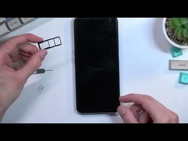 'Video thumbnail for How to Insert a SIM Card Into REALME C31 // SIM Card Tray'