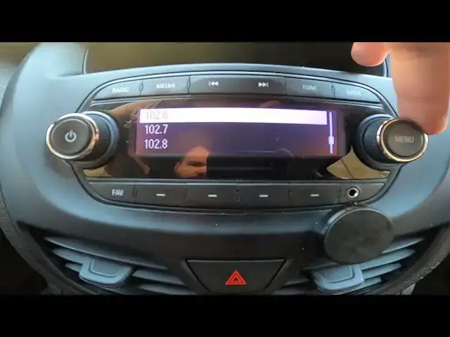 Video thumbnail for How to Manually Tune Radio Station in Opel Karl ( 2015 – 2018 ) - Adjust Radio Station
