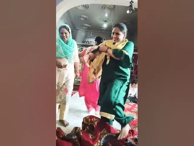 Video thumbnail for 😍😍😂गदर डांस #viral #डांस #bhajan #शॉर्ट्स #happy_lokgeet