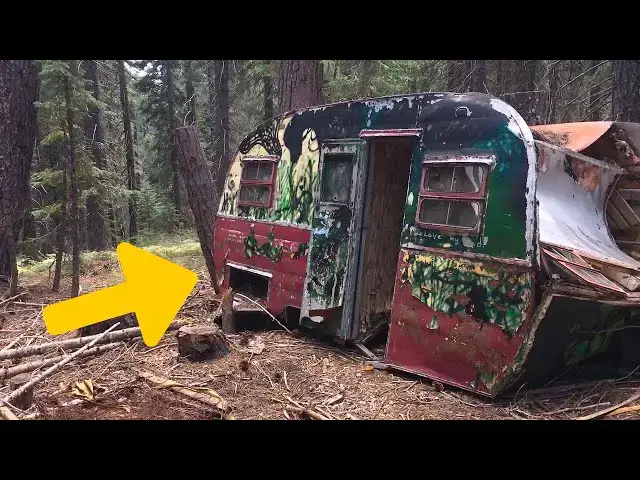 Video thumbnail for Man Discovers an Unexpected Surprise Inside His Father's Old Abandoned Trailer  !