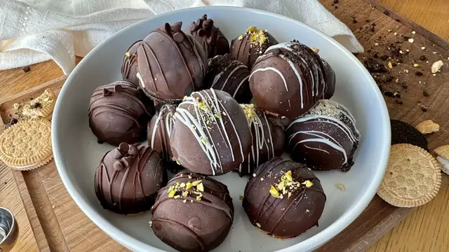 Video thumbnail for Chocolate-Covered Ice Cream Bites Recipe