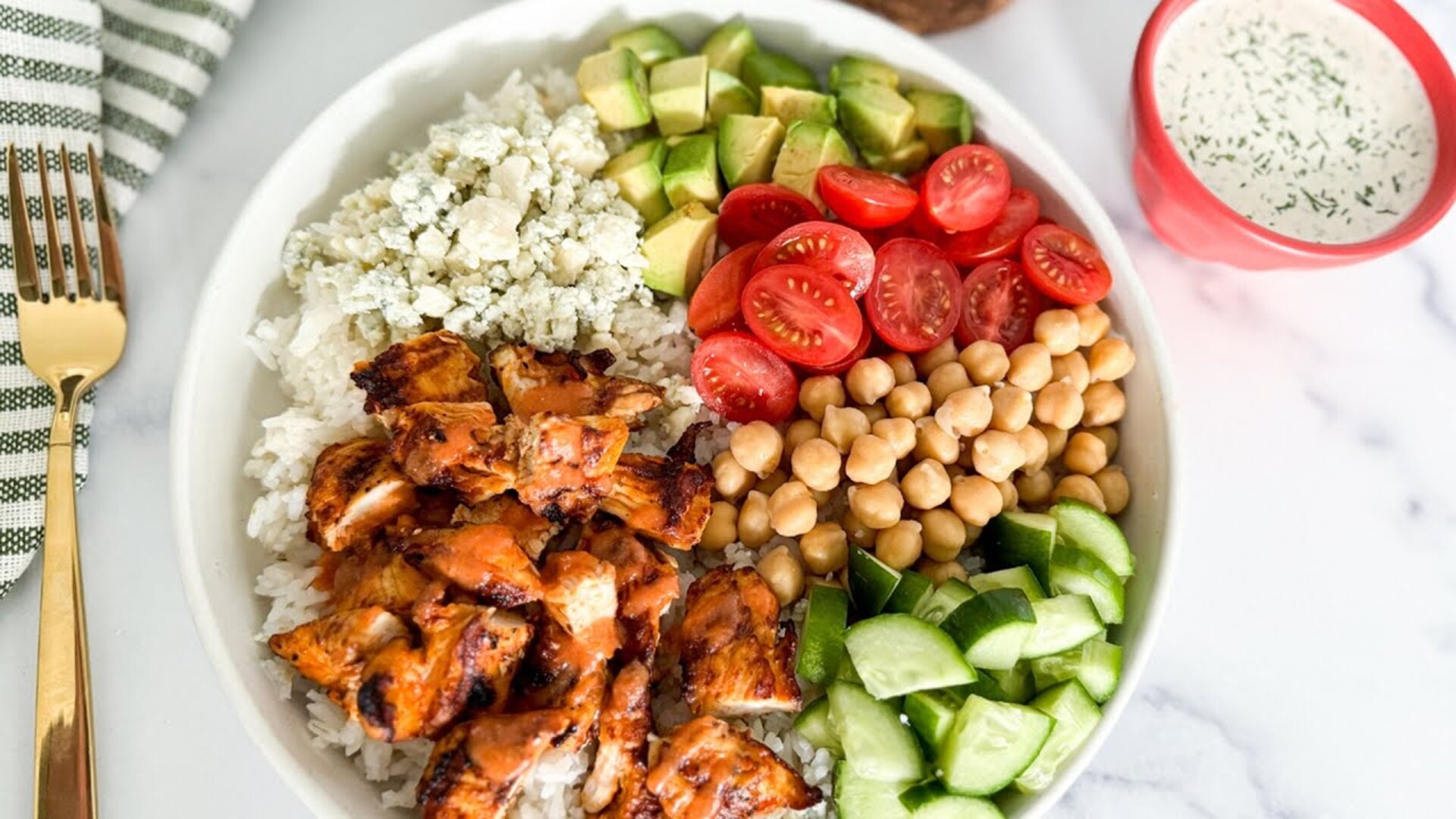Video thumbnail for Buffalo Chicken Bowl With Yogurt Ranch Recipe