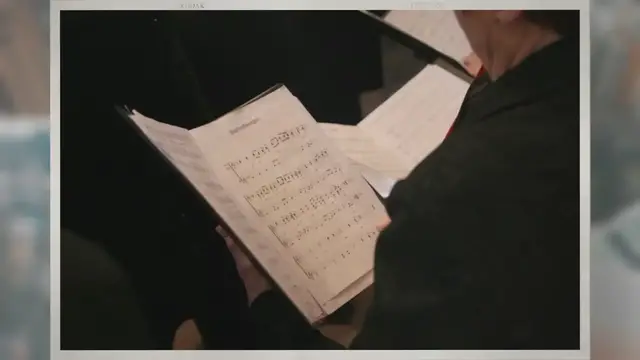 Video thumbnail for How Do Choirs Sing Together On Zoom?