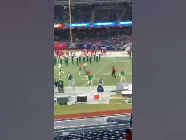 Video thumbnail for Miami Hurricanes take the Field at the Pinstripe Bowl 12/27/2018