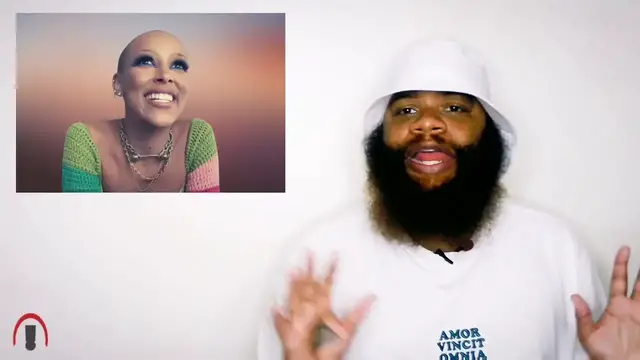 Video thumbnail for Doja Cat shaves her head and eyebrows off