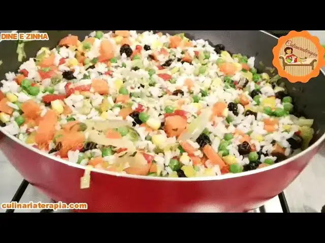 Video thumbnail for 🎄Arroz de Natal à Grega Fácil e Rápido