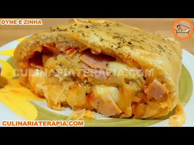 Video thumbnail for Pizza Enrolada Fácil e Rápida - A Melhor Massa de Pizza - Culinária Terapia por Dyne e Zinha