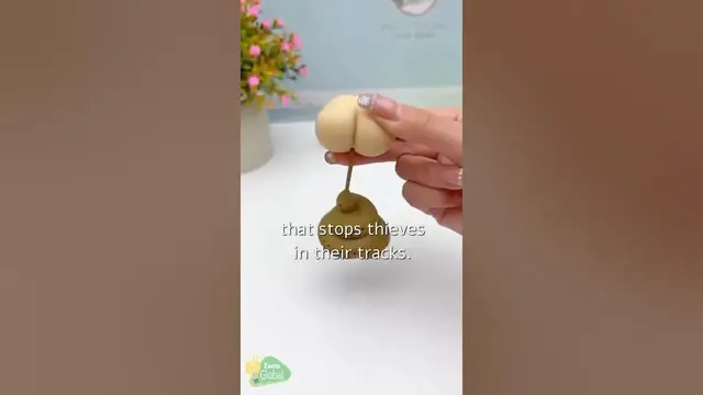 Video thumbnail for 8 Ingenious Gadgets to Simplify Your Life: From Needle Threader to Jetfan! #shorts