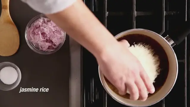 Video thumbnail for Coconut Poached Salmon with Rice