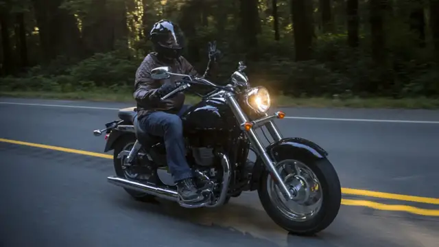 Video thumbnail for 3 Of The Most Powerful Japanese Cruiser Motorcycles, Ranked By Horsepower