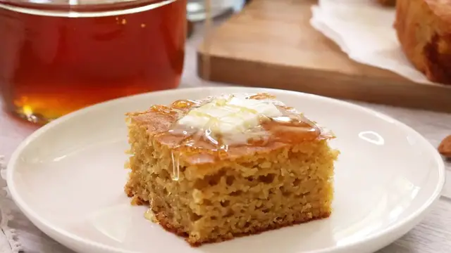 'Video thumbnail for Healthy Sweet and Savory Gluten Free Cornbread Recipe(720P HD)'
