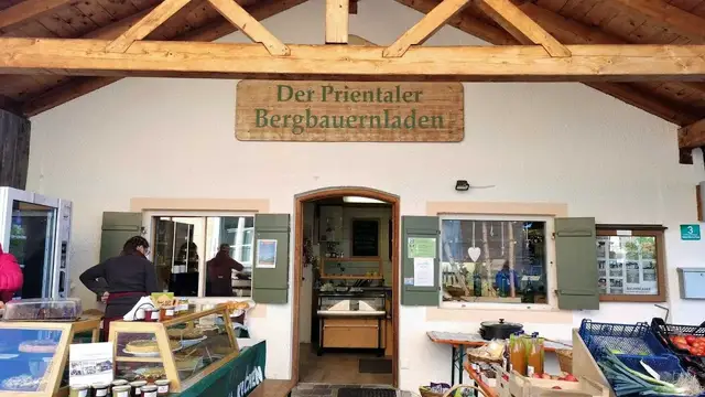 Video thumbnail for Prientaler Bergbauernladen - Kuchen, Bauernbrot, Bergbauern Produkte