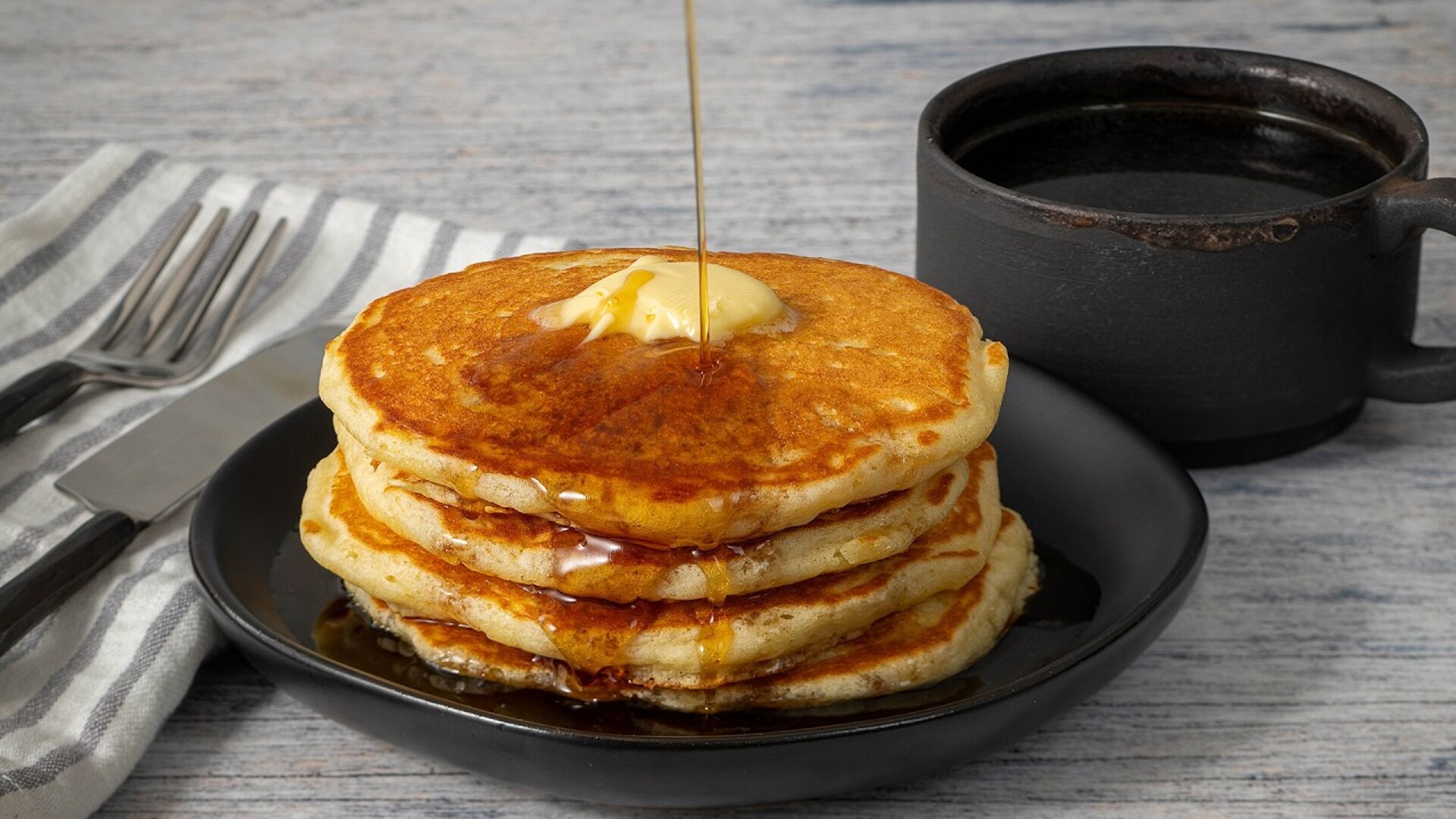 Video thumbnail for Cracker Barrel Vs Bob Evans Breakfast The Winner Is Clear
