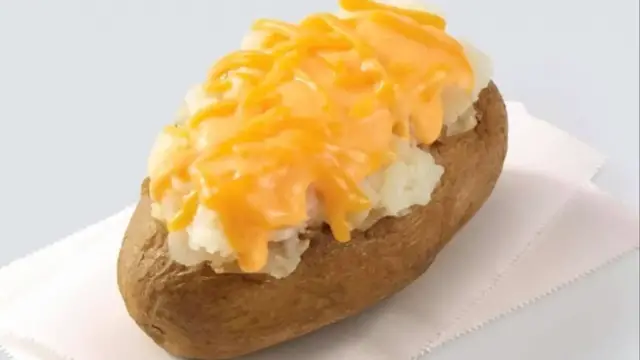 'Video thumbnail for Why You Should Never Order A Baked Potato At Wendy's'
