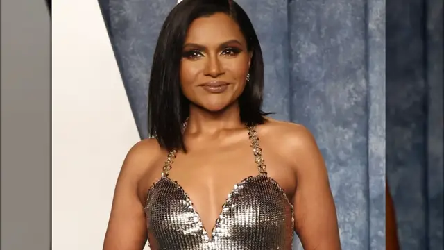 Video thumbnail for Mindy Kaling's Transformation Is Turning Heads