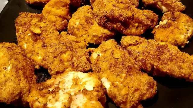 'Video thumbnail for Mistakes Everyone Makes Cooking Fried Chicken In The Air Fryer'