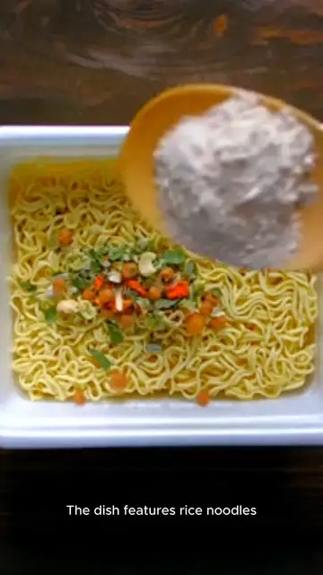 Video thumbnail for Kuai Tiao Nuea Pueai – Thai Noodle Soup