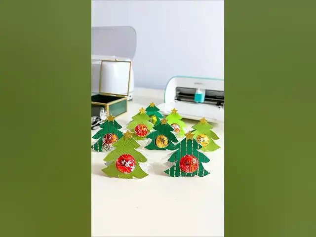 Video thumbnail for Kleine Geschenke für Weihnachten #plotten mit kostenloser Plotterdatei #holidayswithshorts #plotter