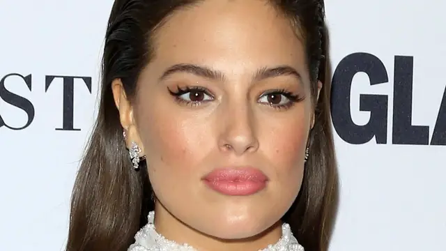'Video thumbnail for Celebs Who've Been Body Shamed By Their Own Family'
