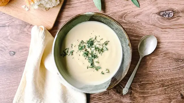 Video thumbnail for Silky Cauliflower Cheddar Soup Recipe