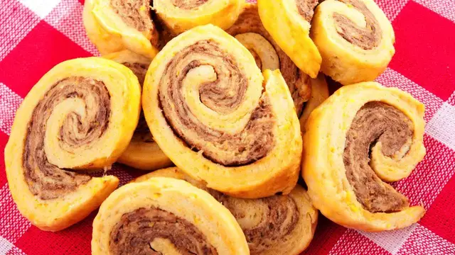 Video thumbnail for Gluten free pinwheel cookie recipe: Video blog