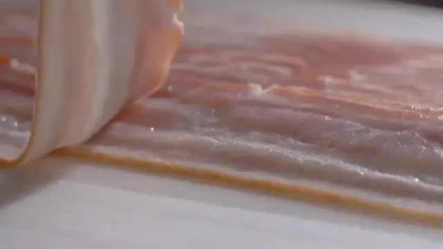 Video thumbnail for Here's How Long Eggs & Other Foods Can Actually Last In The Fridge