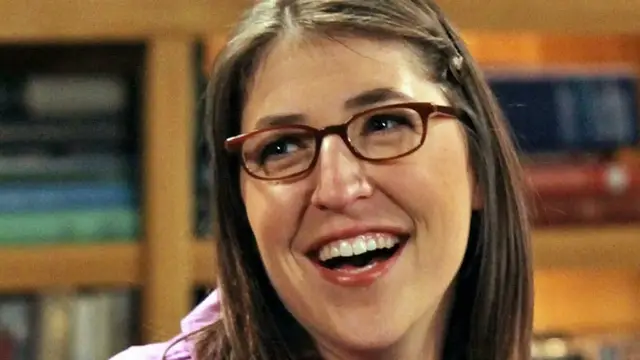 'Video thumbnail for Mayim Bialik's Transformation Is Seriously Turning Heads'